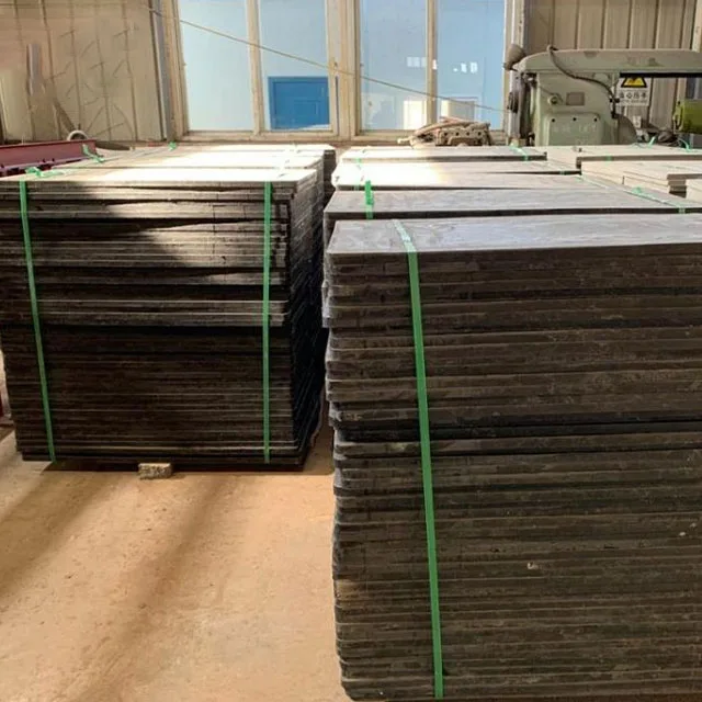 Pallet máy làm gạch